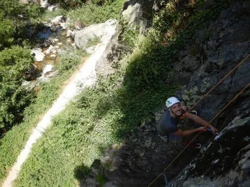 Escalade en falaise (privatisé 5 à 6 pers.)