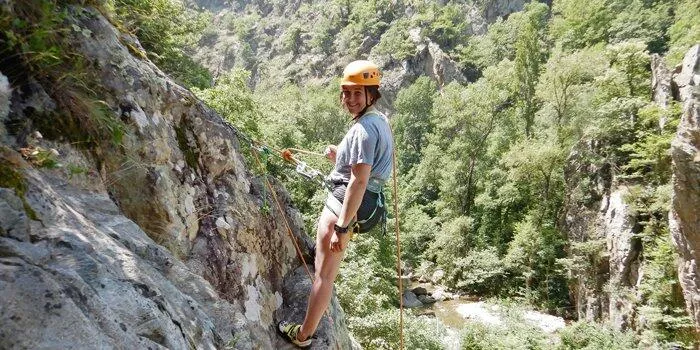 Escalade en falaise (privatisé 1 à 4 pers.)